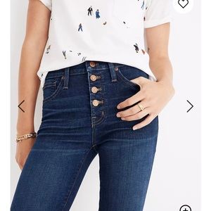 9" Mid-Rise Skinny Jeans in Hayes Wash